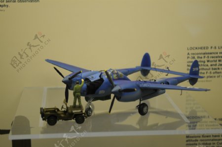 战斗机模型图片