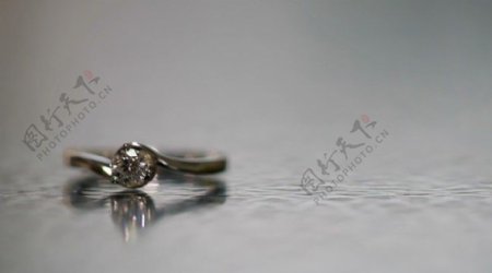5D实拍婚礼戒指素材