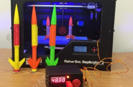 Arduino的火箭发射火箭的三维印刷