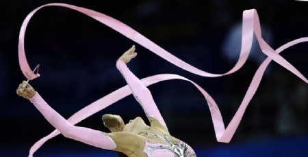 奥运艺术体操冠军卡纳耶娃图片