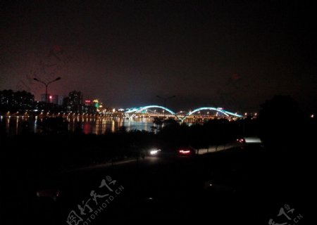 广雅大桥图片