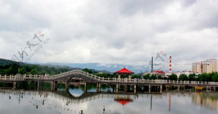 华亭县莲花湖图片