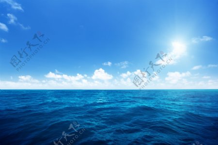 蔚蓝大海图片