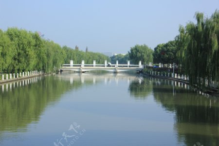 上海松江新城水景图片