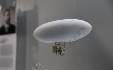 德国氢气球博物馆飞艇模型图片
