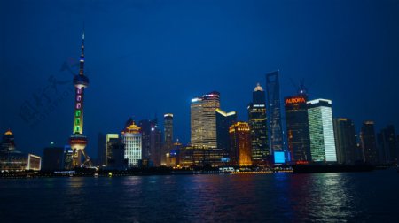 上海陆家嘴金融中心夜景图片