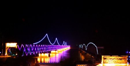 鸭绿江大桥夜景图片