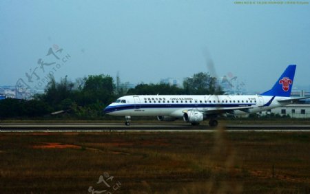 梅县机场飞机起航图片