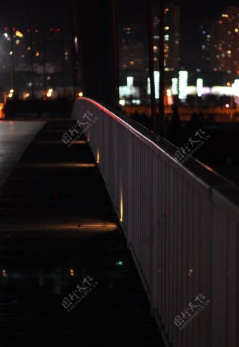 大连星海广场夜景桥图片