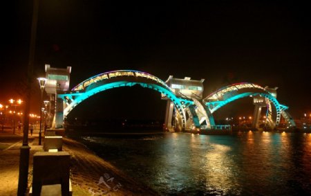 南京市三汊河口闸夜景图片