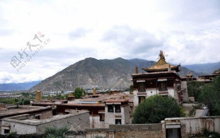 西藏路上图片