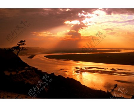 黄河日落图片