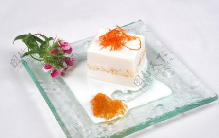 血燕椰汁糕图片