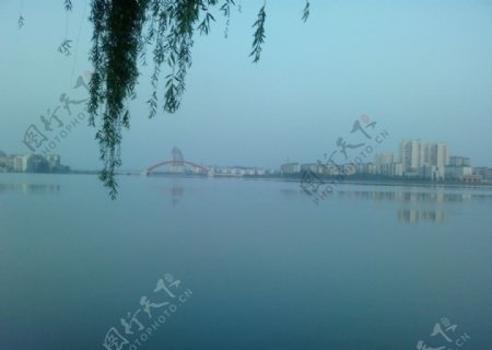 鄂州洋澜湖湖畔风景图片
