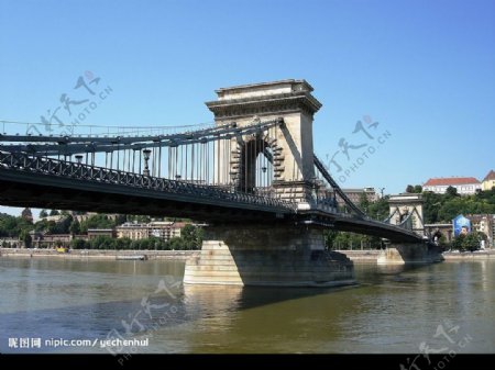 布达佩斯多瑙河链桥图片