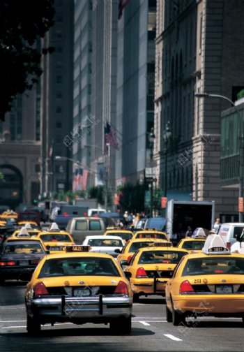 纽约繁华大街拥挤交通图片