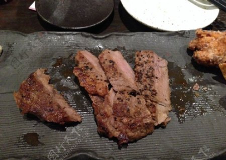 烤牛肉图片