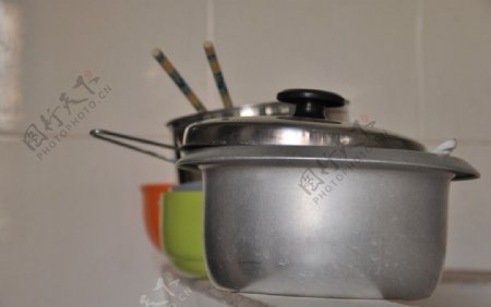 锅碗瓢盆图片
