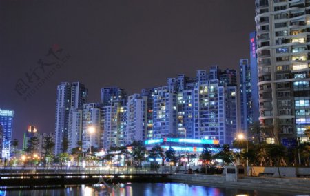 深圳滨海之窗社区夜景图片