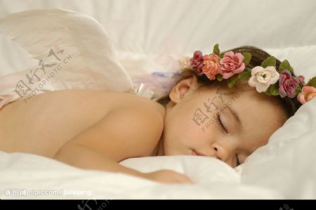 熟睡的可爱天使图片