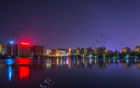 淄博齐盛湖公园夜景
