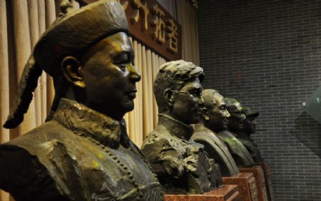 中国电影人先驱雕像