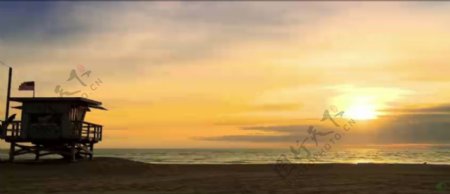 夕阳下的海景金色沙滩高清实拍视频素材
