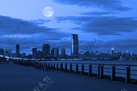 海滨城市夜景图片