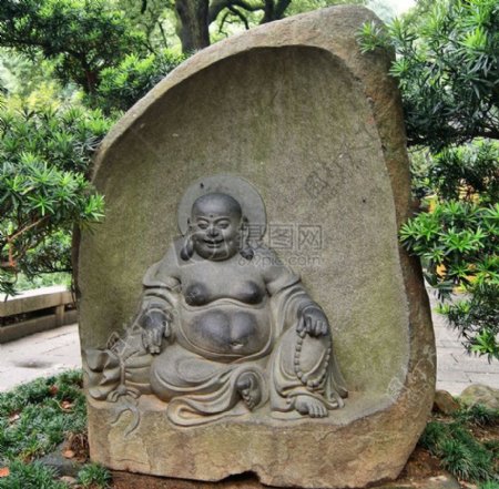 弥勒佛的雕塑
