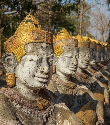 柬埔寨的佛像雕塑