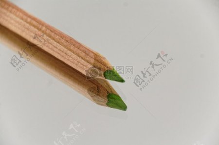绿色的彩色铅笔