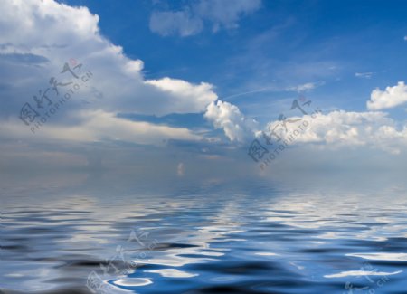 海水和蓝天图片