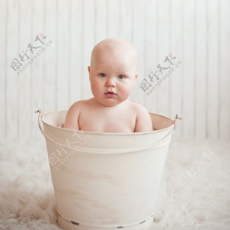 可爱宝宝洗澡图片