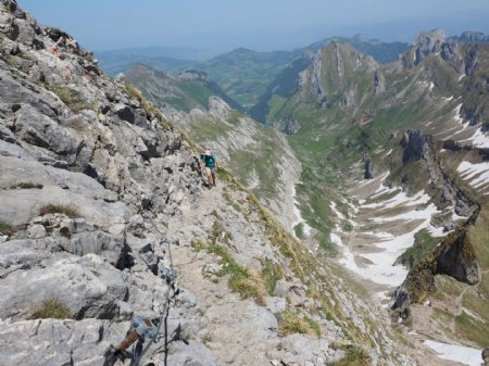 阿尔卑斯山徒步登山