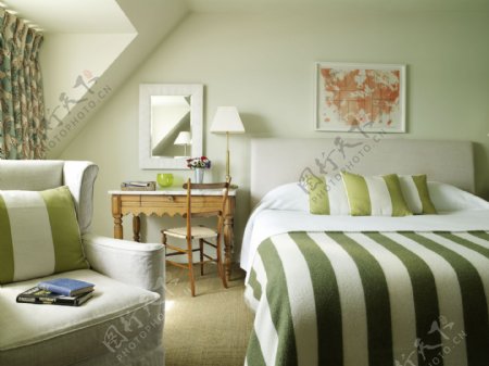 绿色条纹卧室效果图