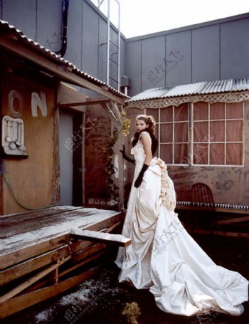 韩国2010新款婚纱