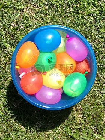 彩色的水球