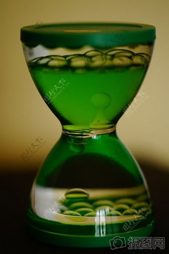 绿色玻璃饰品