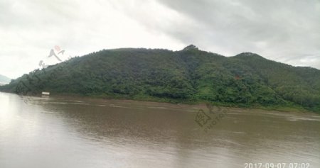 广西大藤峡入口勒马古渡风景