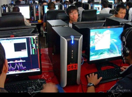 全球网民人数已达12亿中国1.62亿排名世界第二