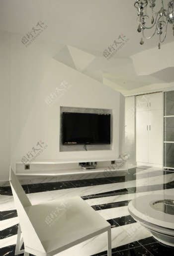 现代时尚冷淡风格客厅白色墙面室内装修图