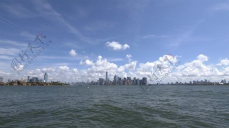 从自由岛拍摄的纽约天际线