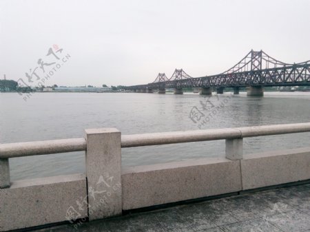 中朝铁路桥