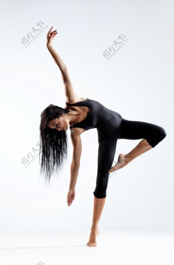 现代舞者舞蹈姿势31