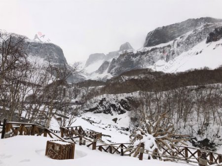 雪山