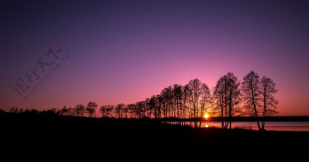 夜景霞光