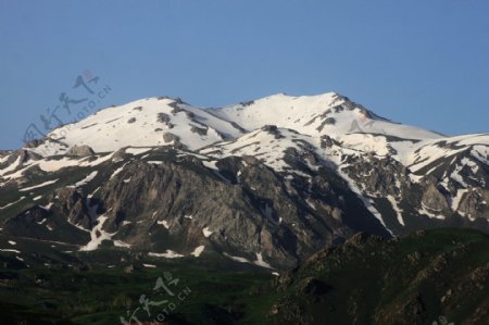 雪山图