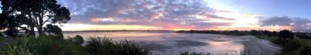 新西兰海滨黄昏风景全景图