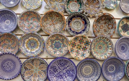 复古陶瓷碗与花纹