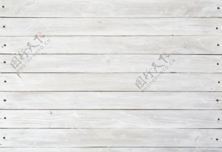木板白色横纹钉子